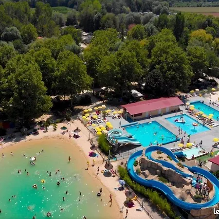 Mobilhome 6 Personnes 4*